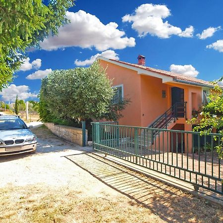 Apartment Luisa 1437 Peruški Eksteriør bilde