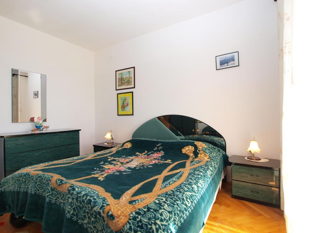 Apartment Luisa 1437 Peruški Eksteriør bilde