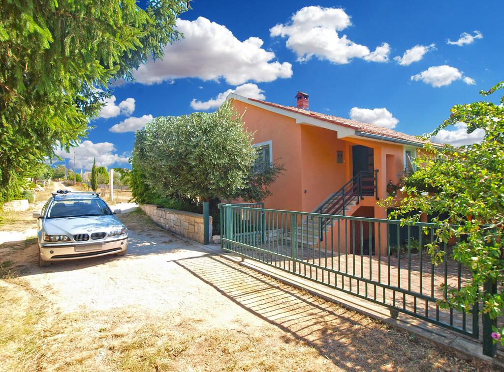 Apartment Luisa 1437 Peruški Eksteriør bilde