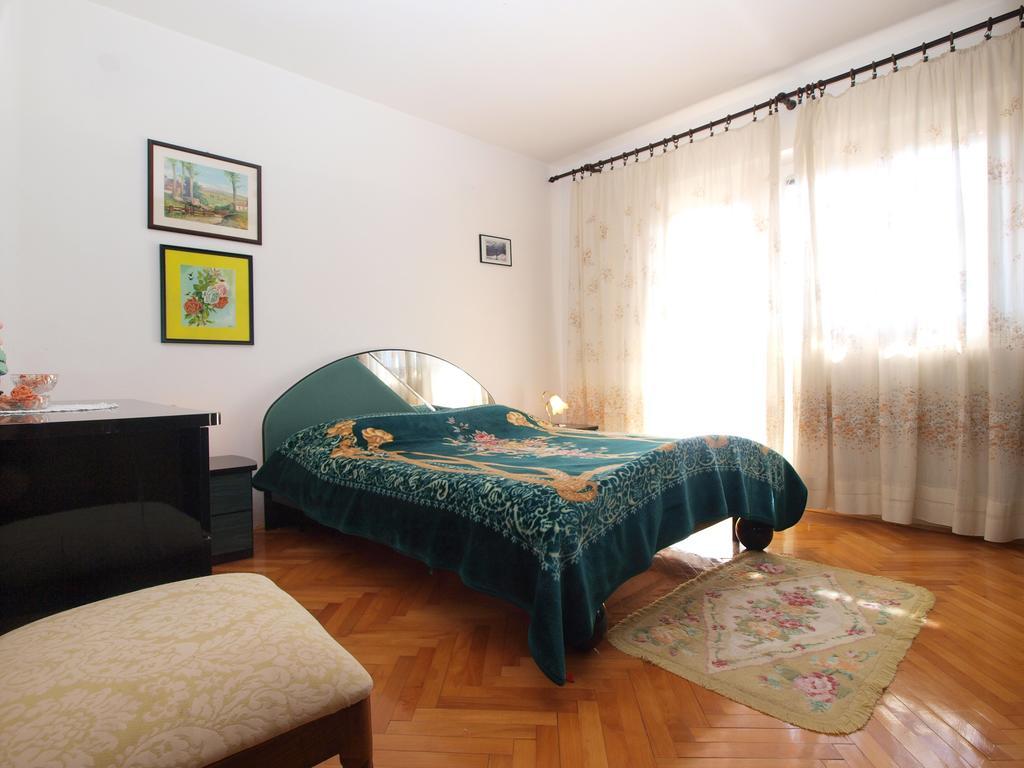 Apartment Luisa 1437 Peruški Eksteriør bilde