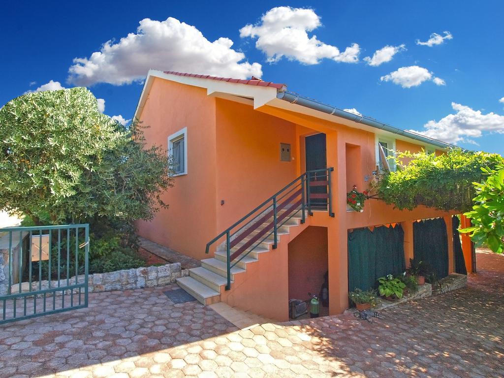 Apartment Luisa 1437 Peruški Eksteriør bilde