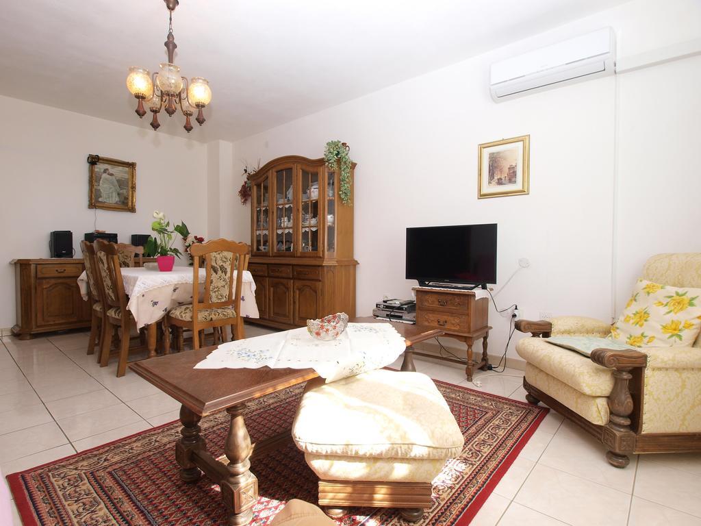 Apartment Luisa 1437 Peruški Eksteriør bilde