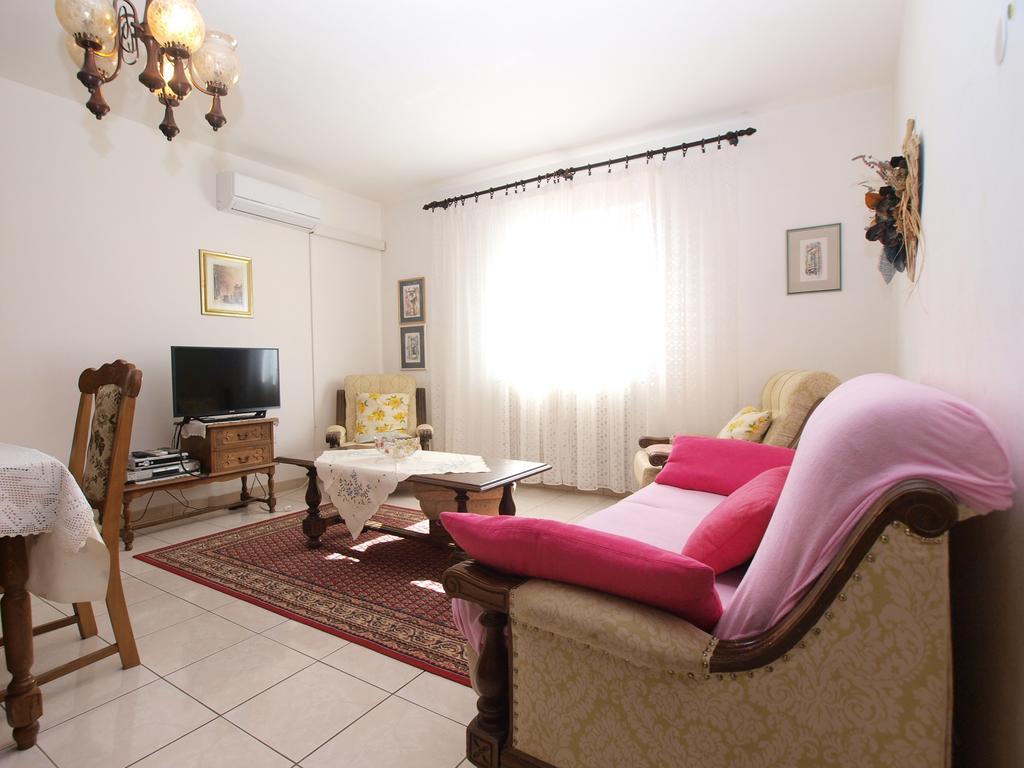 Apartment Luisa 1437 Peruški Eksteriør bilde